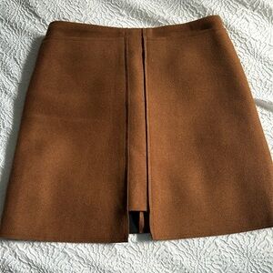 Mini skirt from Chicwish